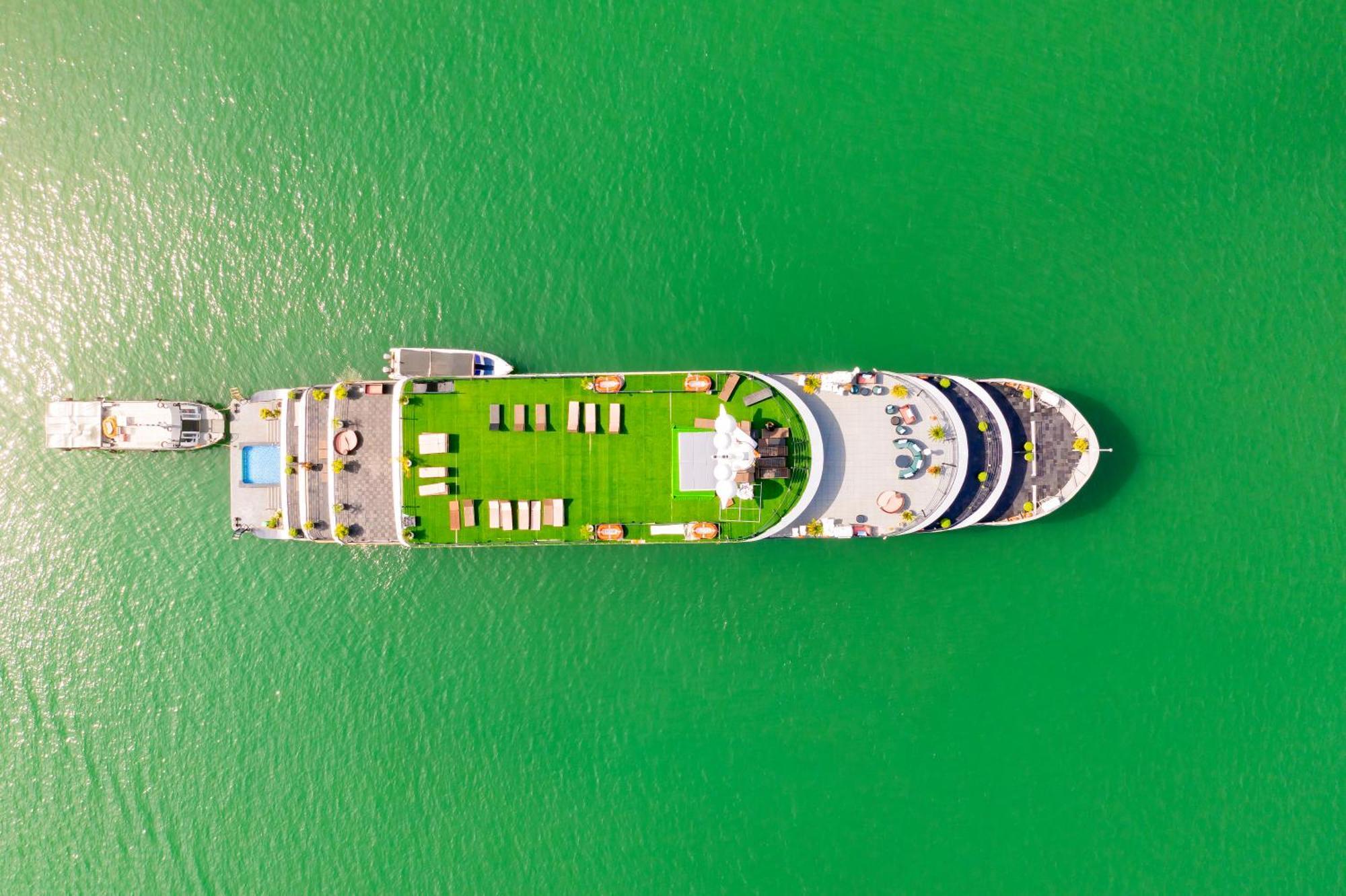 Velar Of The Sea Hotel Ha Long Exterior photo